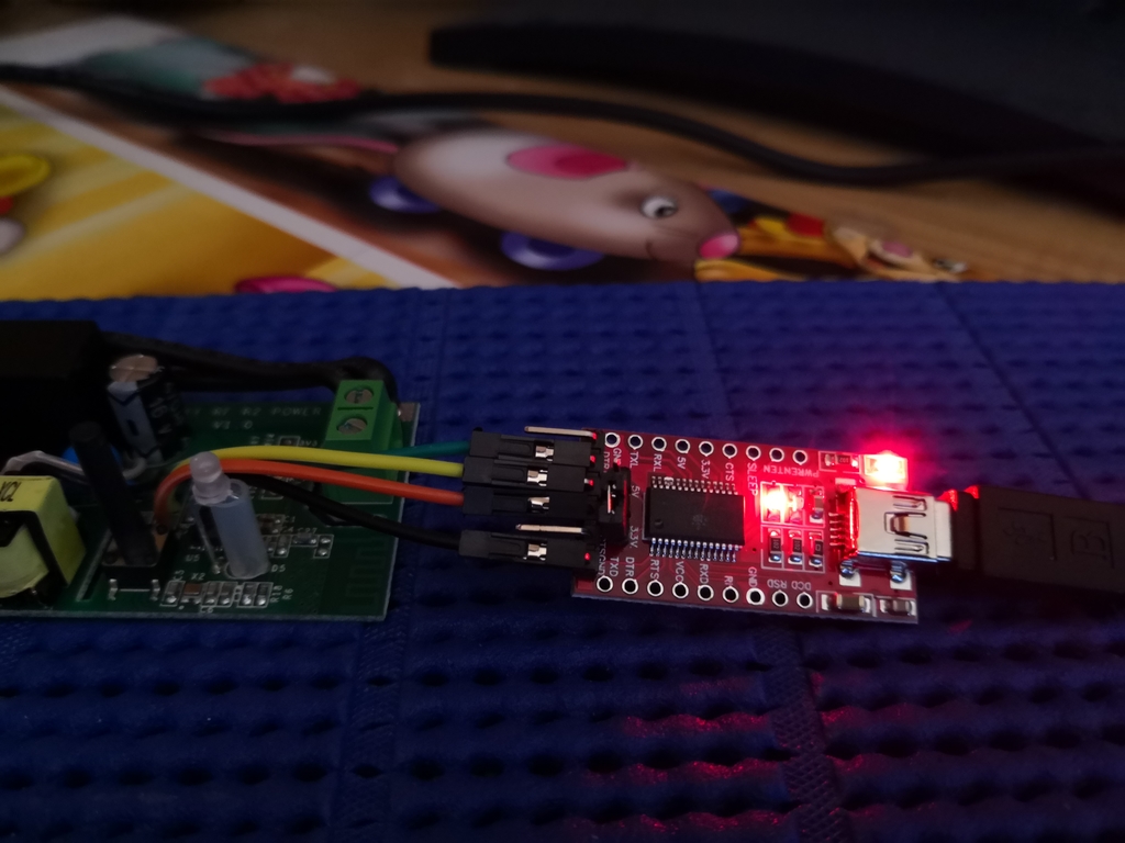 *Sonoff mit USB-Seriell-Adapter*